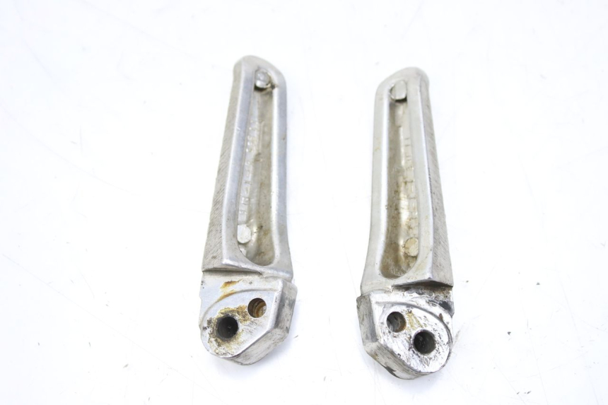 photo de PAR DE APOYAPIÉS TRASEROS SUZUKI SV S 650 (1999 - 2002)