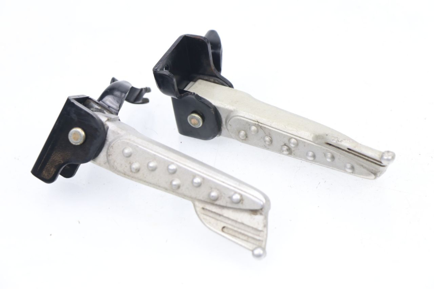 photo de PAR REPOSAPIES TRASERA SYM MIO 50 (2005 - 2010)