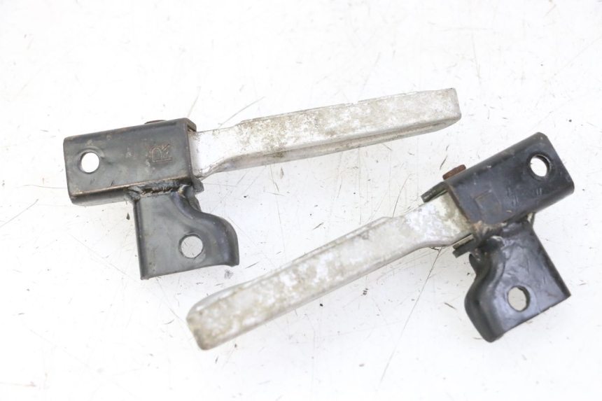 photo de PAR REPOSAPIES TRASERA PEUGEOT TWEET 4T 50 (2014 - 2019)