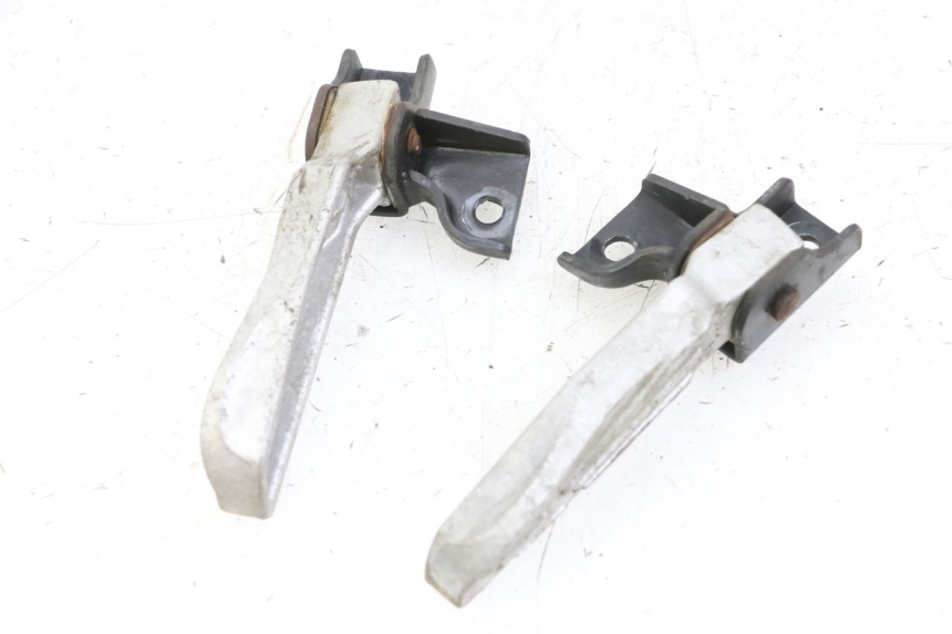 photo de PAR REPOSAPIES TRASERA PEUGEOT TWEET 4T 50 (2014 - 2019)