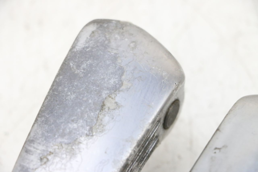 photo de PAR REPOSAPIES TRASERA PIAGGIO VESPA GTS SUPER IE 125 (2009 - 2016) - Recambio usado revisado