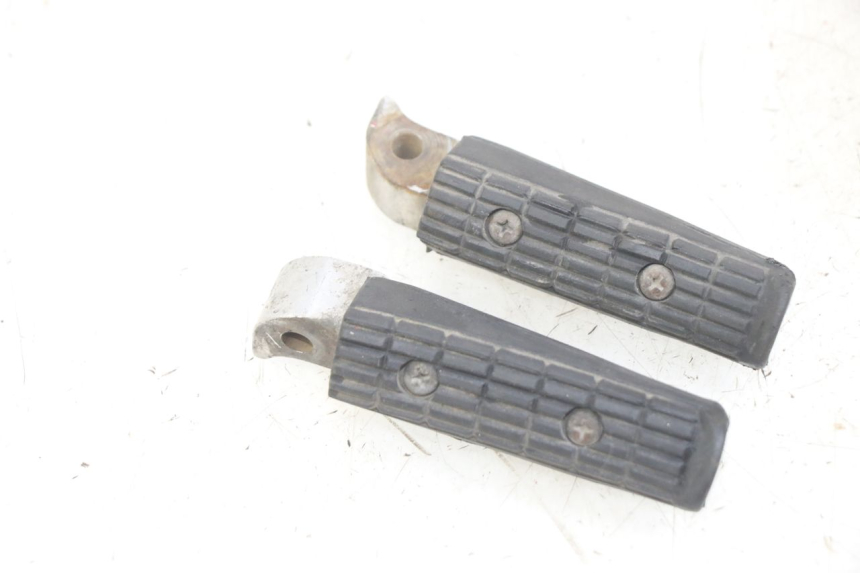 photo de PAR REPOSAPIES TRASERA YAMAHA XJN DIVERSION 600 (2000 - 2003)