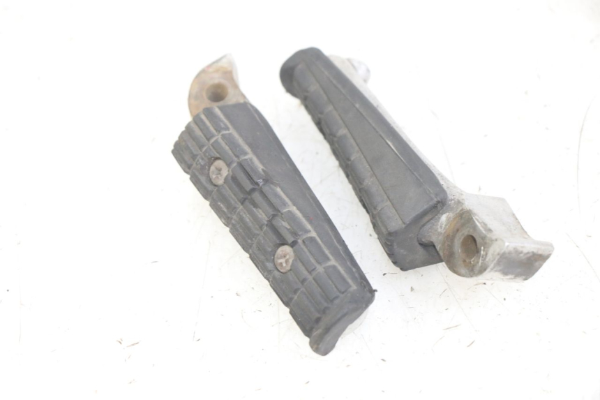 photo de PAR REPOSAPIES TRASERA YAMAHA XJN DIVERSION 600 (2000 - 2003)