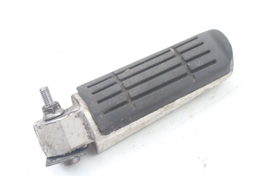 photo de PAR REPOSAPIES TRASERA YAMAHA FZ6 FAZER S2 600 (2007 - 2011)