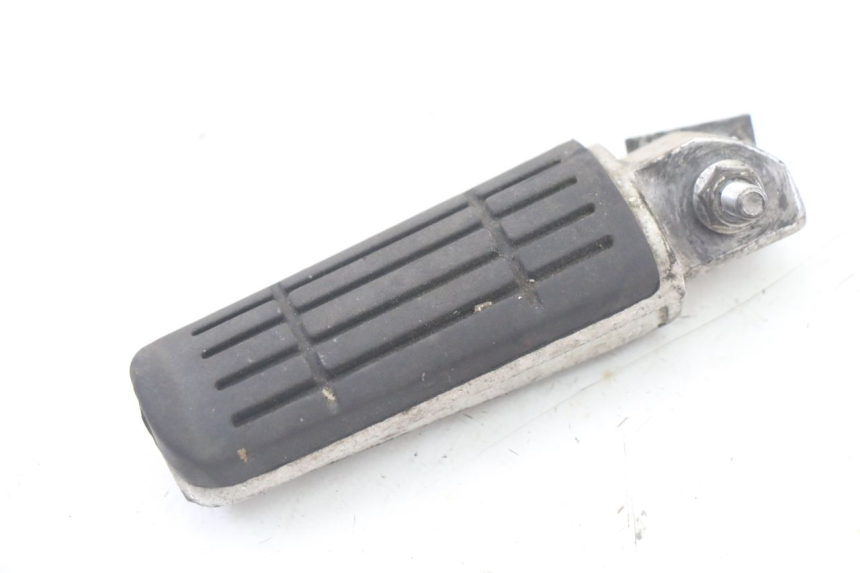 photo de PAR REPOSAPIES TRASERA YAMAHA FZ6 FAZER S2 600 (2007 - 2011)