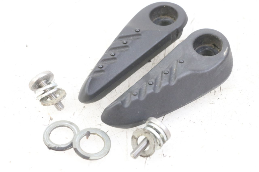 photo de PAR REPOSAPIES TRASERA YAMAHA NEO'S NEOS 2T EASY 50 (2013 - 2016)