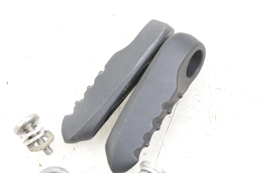 photo de PAR REPOSAPIES TRASERA YAMAHA NEO'S NEOS 2T EASY 50 (2013 - 2016)