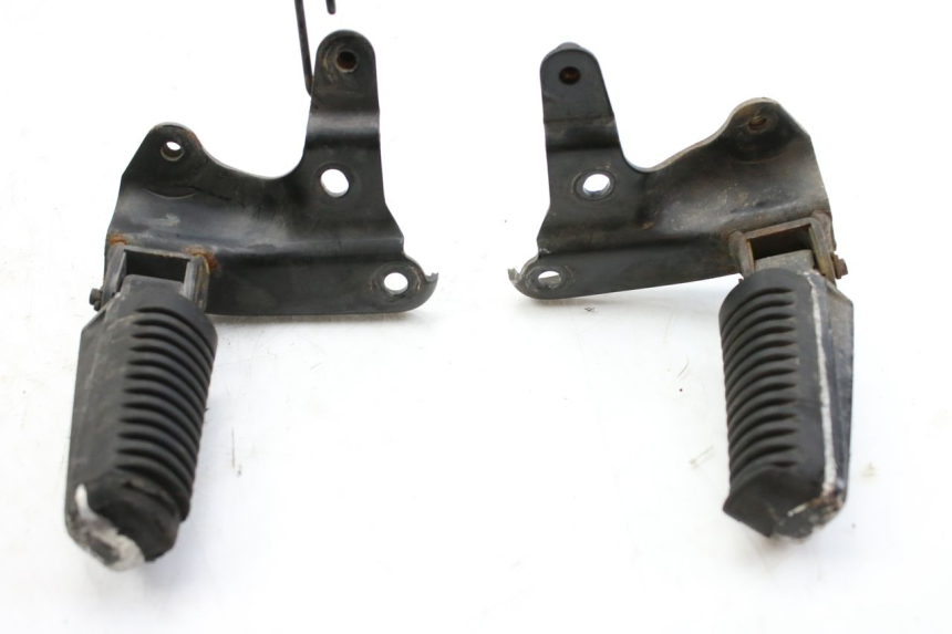 photo de PAR DE APOYAPIÉS TRASEROS YAMAHA XP T-MAX TMAX ABS 500 (2004 - 2007)