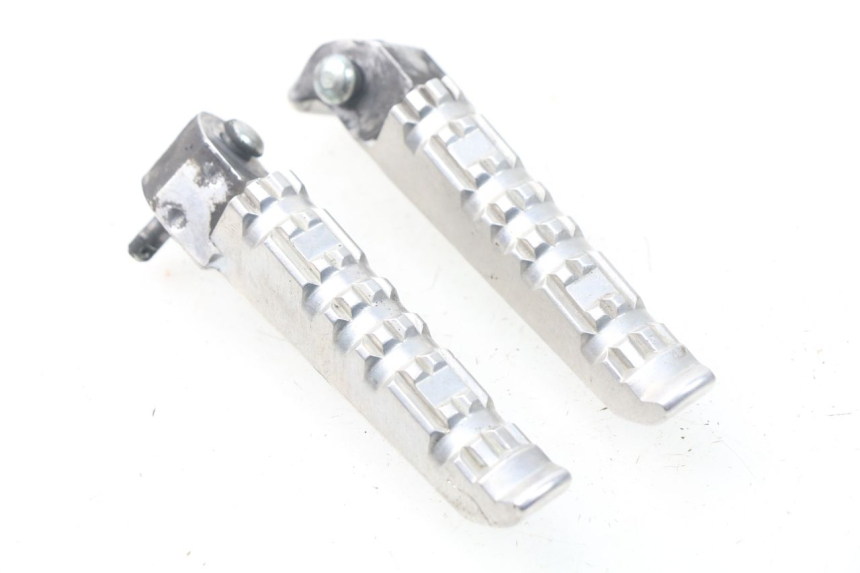 photo de PAR REPOSAPIES TRASERA YAMAHA YP X-MAX XMAX 400 (2014 - 2017)