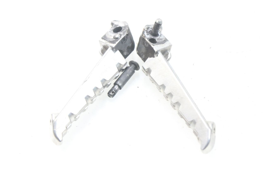 photo de PAR REPOSAPIES TRASERA YAMAHA YP X-MAX XMAX 400 (2014 - 2017)