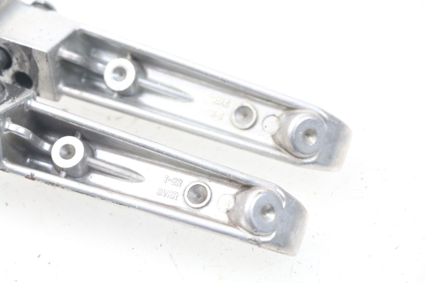 photo de PAR REPOSAPIES TRASERA YAMAHA YP X-MAX XMAX 400 (2014 - 2017)