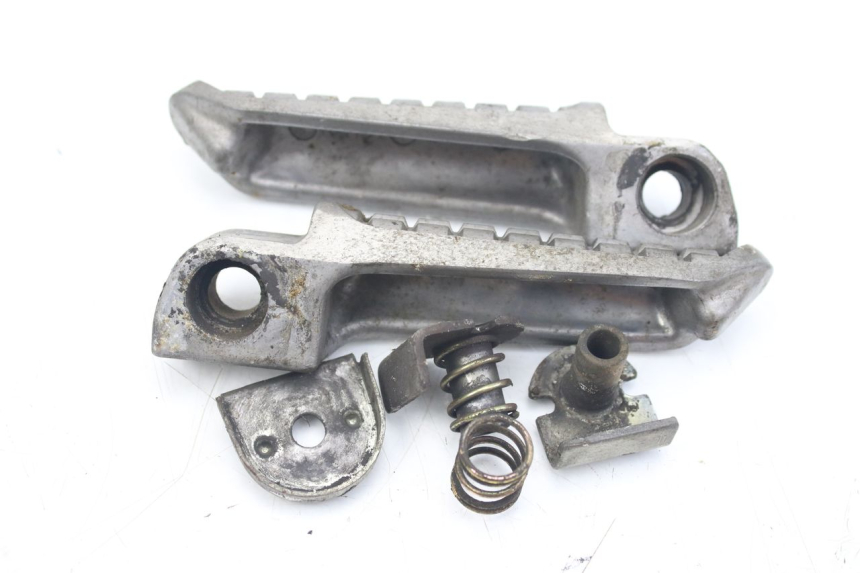 photo de PAR DE APOYAPIÉS TRASEROS KAWASAKI ZZR 600 (1995 - 2004)