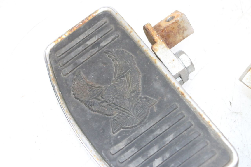 photo de PAR REPOSAPIES DELANTERA HYOSUNG GV AQUILA 125 (2000 - 2004)