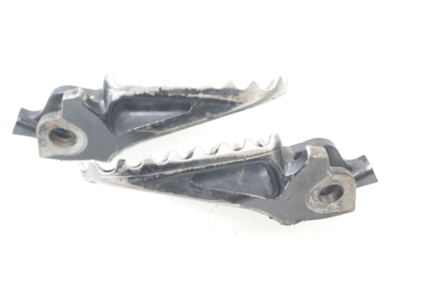 photo de PAR REPOSAPIES DELANTERA HONDA CRF CR-F 450 (2001 - 2005)