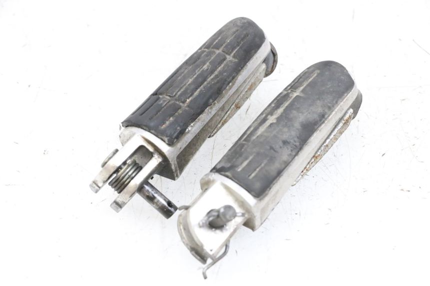 photo de PAR DE REPOSAPIÉS DELANTEROS YAMAHA FJR ABS 1300 (2006 - 2012) - Vista general del producto