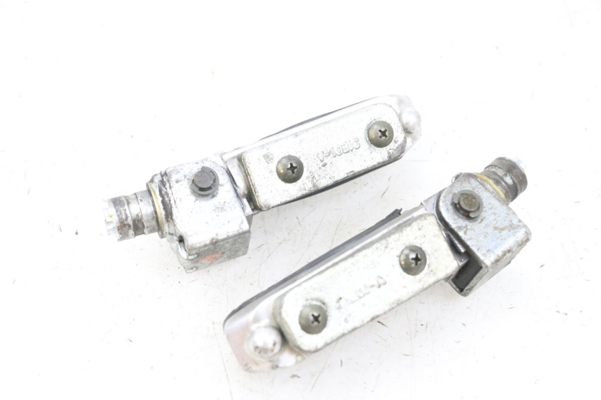 photo de PAR REPOSAPIES DELANTERA SUZUKI GSF N BANDIT 600 (1996 - 1999) - Otra perspectiva