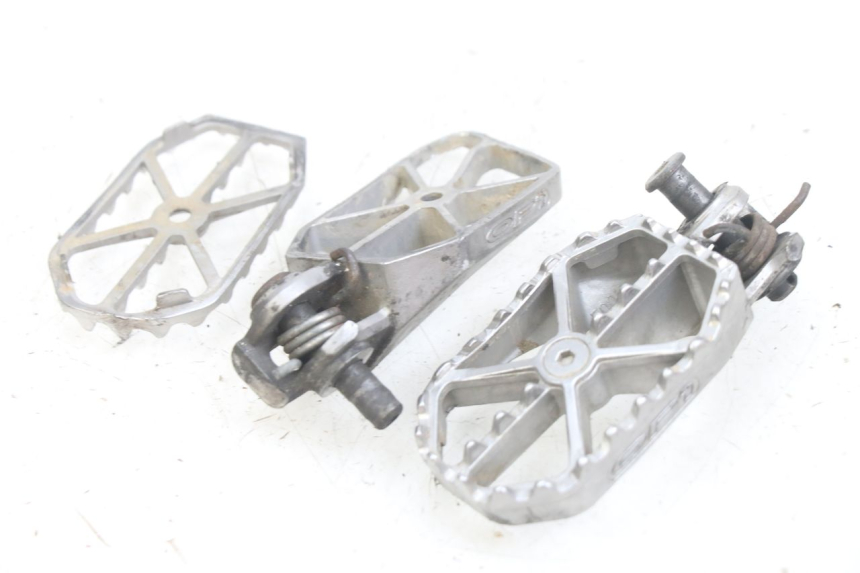 photo de PAR DE REPOSAPIÉS DELANTEROS KAWASAKI KXF KX-F 250 (2012 - 2014)