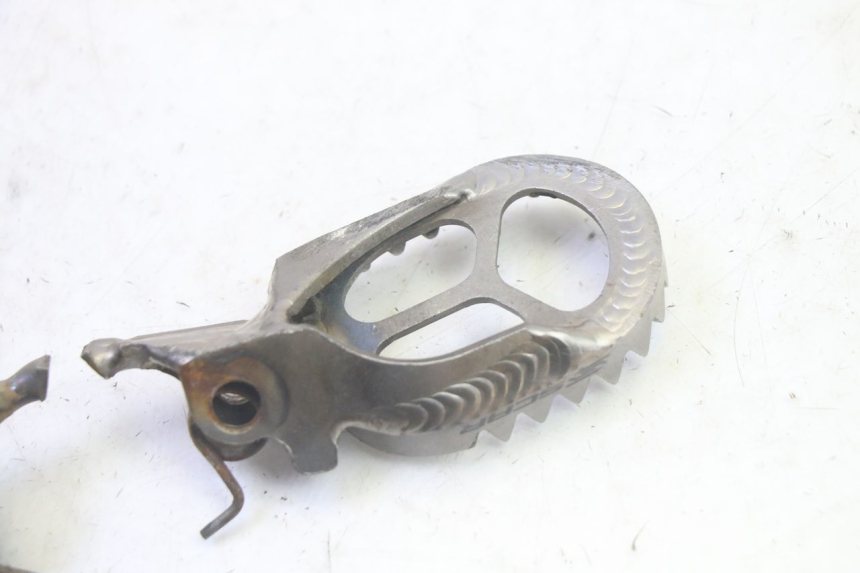 photo de PAR REPOSAPIES DELANTERA KAWASAKI KXF KX-F 250 (2017 - 2019) - Marcados y referencias originales