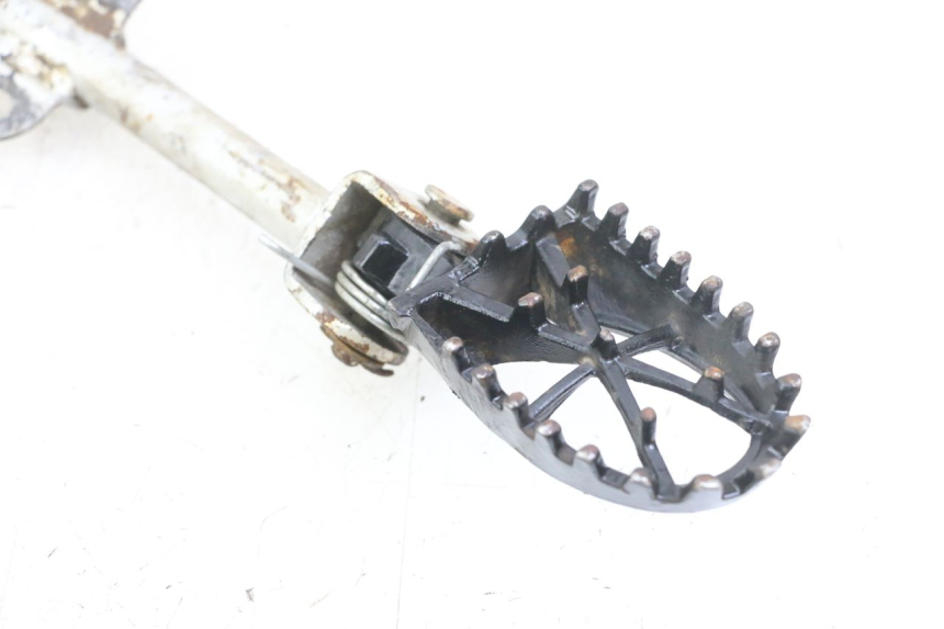 photo de PAR DE REPOSAPIÉS DELANTEROS APOLLO RFZ 125