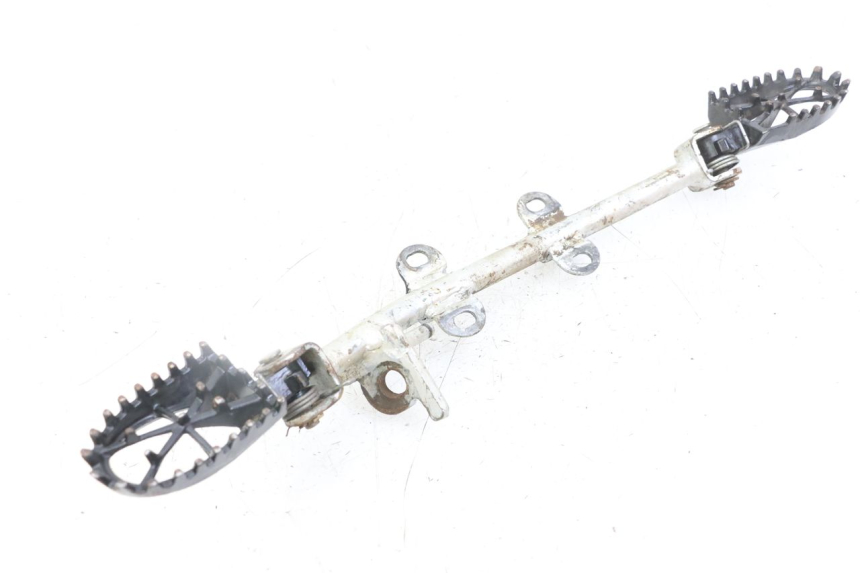 photo de PAR DE REPOSAPIÉS DELANTEROS APOLLO RFZ 125