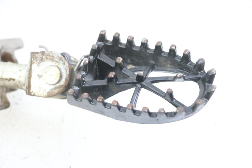 photo de PAR DE REPOSAPIÉS DELANTEROS APOLLO RFZ 125