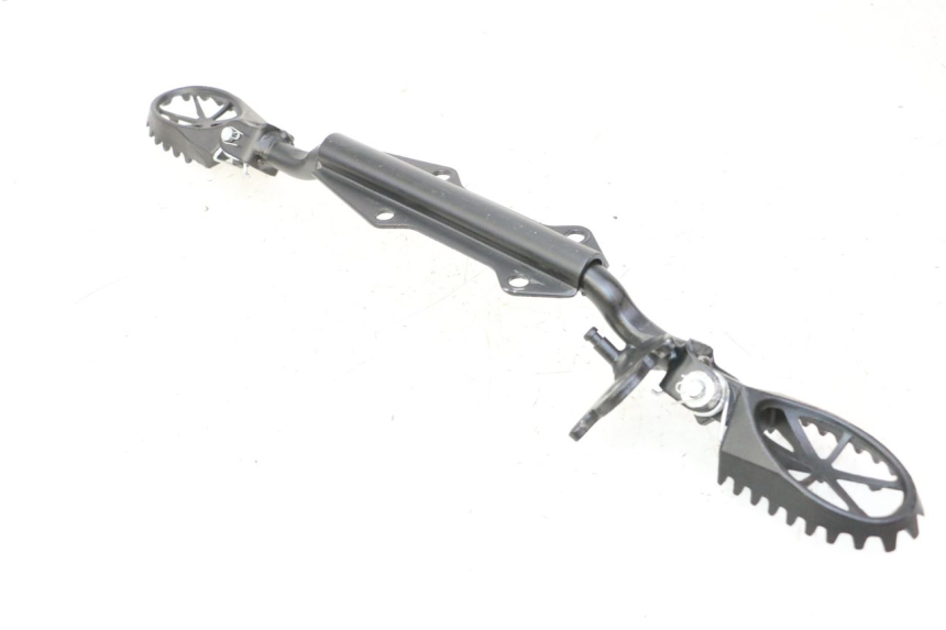 photo de PAR DE REPOSAPIÉS DELANTEROS APOLLO RFZ 125