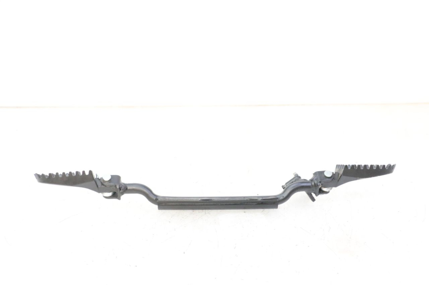 photo de PAR DE REPOSAPIÉS DELANTEROS APOLLO RFZ 125