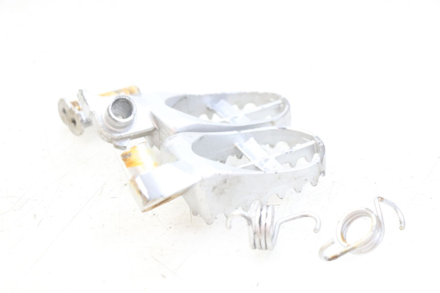 photo de PAR DE REPOSAPIÉS DELANTEROS GAS-GAS SM ROOKIE 50 (2001 - 2005)