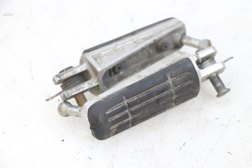 photo de PAR REPOSAPIES DELANTERA YAMAHA TDM ABS 900 (2002 - 2014) - Recambio usado revisado