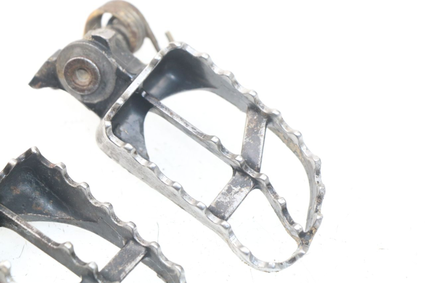 photo de PAR DE REPOSAPIÉS DELANTEROS YAMAHA YZ 85 (2002 - 2018)