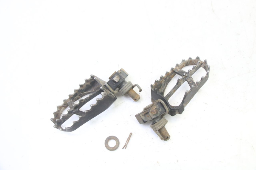 photo de PAR REPOSAPIES DELANTERA YAMAHA YZ 85 (2022 - 2025)