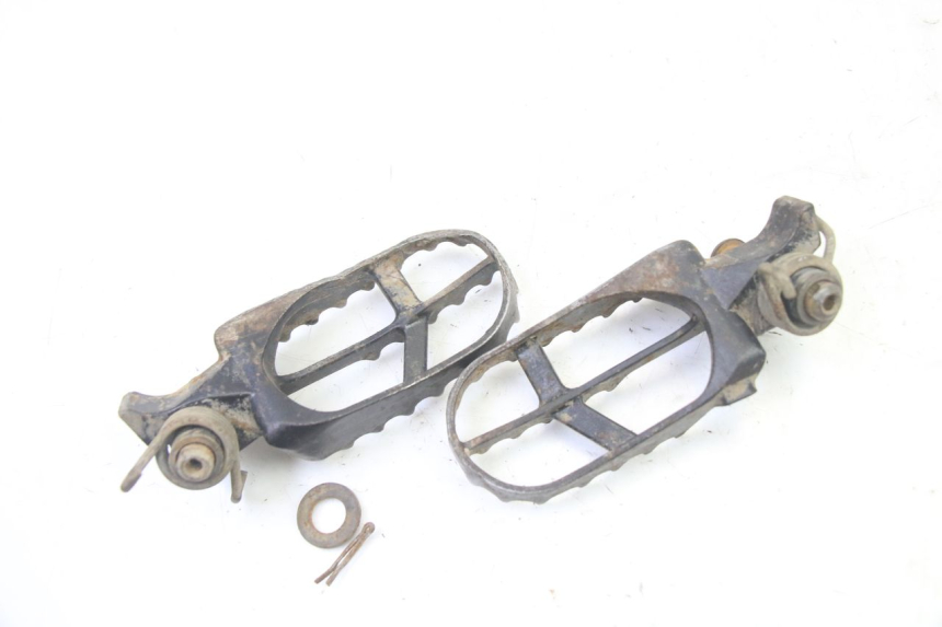 photo de PAR REPOSAPIES DELANTERA YAMAHA YZ 85 (2022 - 2025)