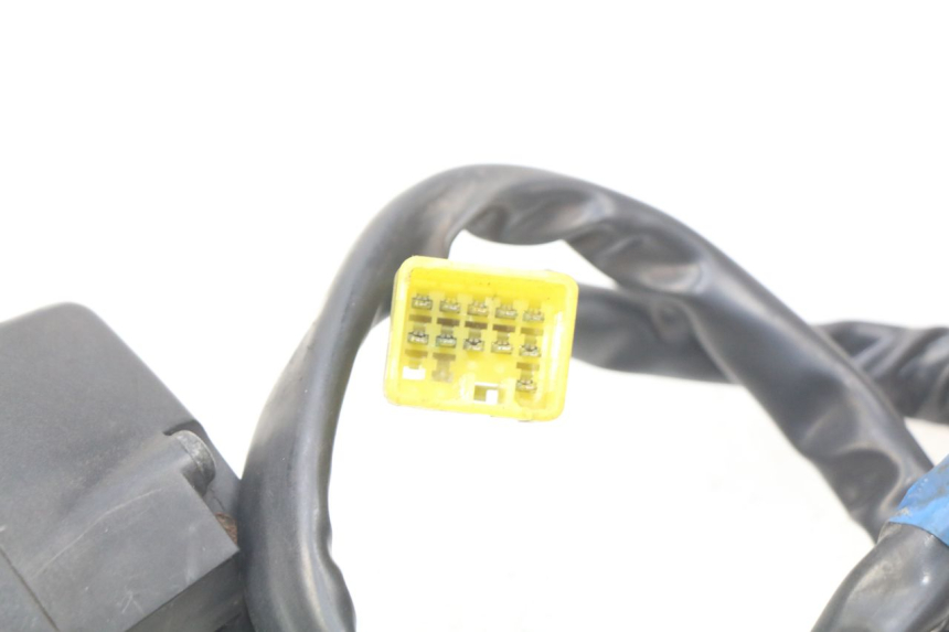 photo de PAR DE MANILLARES SUZUKI BURGMAN 125 (2007 - 2014) - Detalles de los puntos de fijación