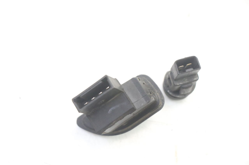 photo de CONMUTADORES PIAGGIO MP3 LT 400 (2007 - 2012)