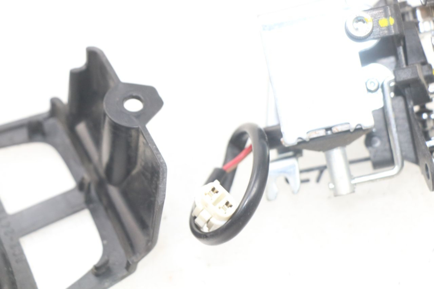 photo de CONMUTADORES YAMAHA YP T-MAX TMAX 530 (2017 - 2020)