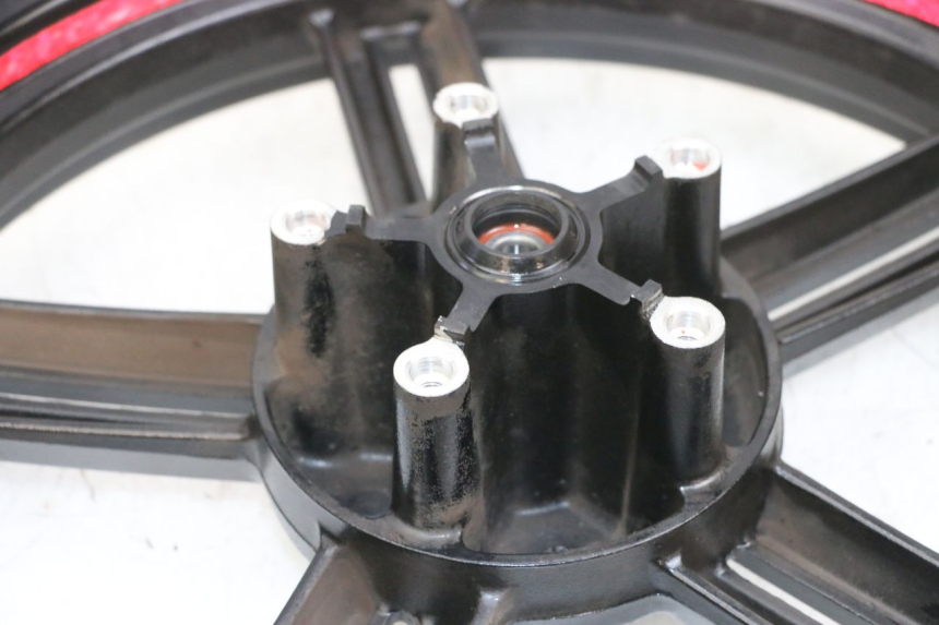 photo de PAR LLANTAS KYMCO AGILITY 16+ 4T 50 (2018 - 2023) - Estado de la superficie y material