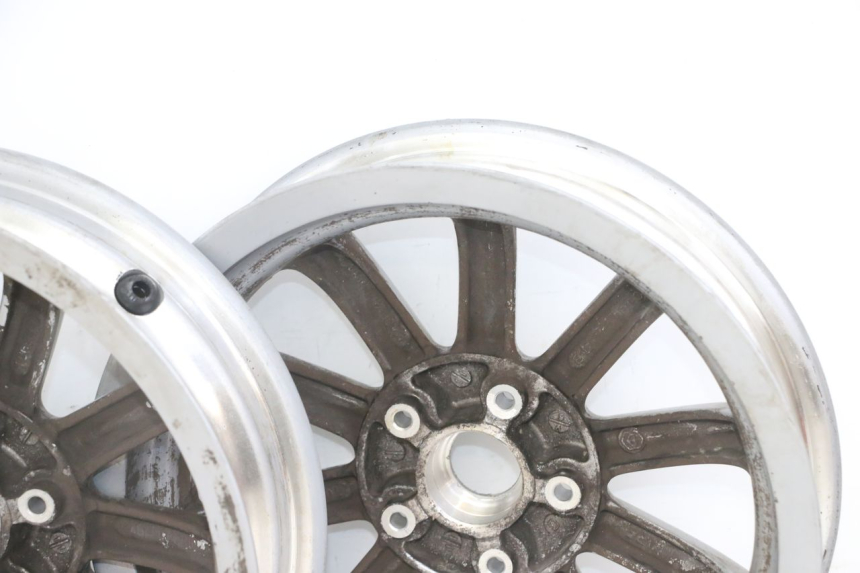 photo de PAR LLANTA PIAGGIO MP3 LT 300 (2010 - 2016)