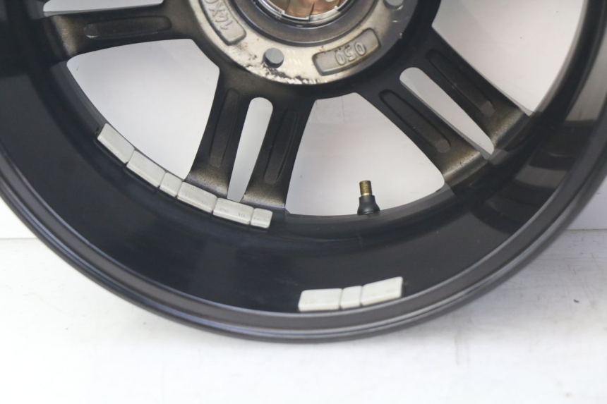 photo de PAR LLANTA SPY RACING F3 350 (2015 - 2022)