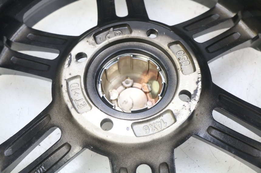 photo de PAR LLANTA SPY RACING F3 350 (2015 - 2022)