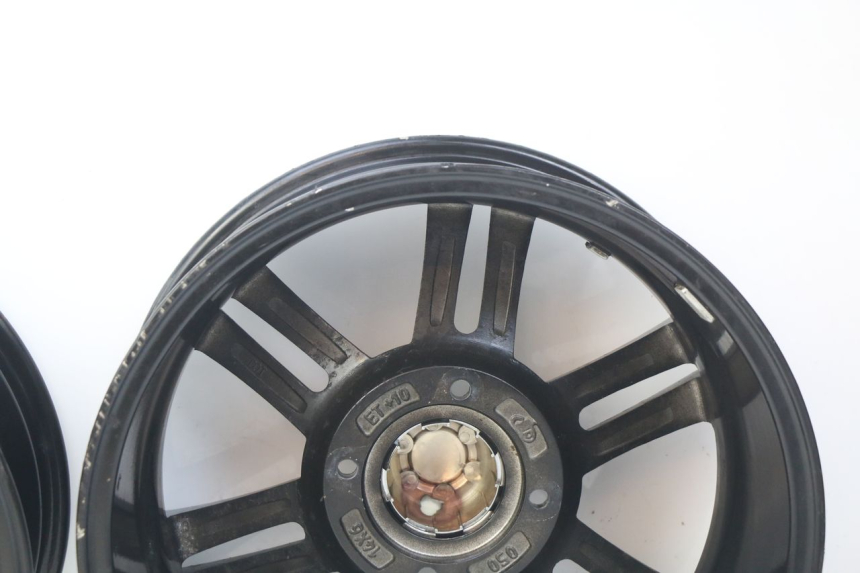 photo de PAR LLANTA SPY RACING F3 350 (2015 - 2022)