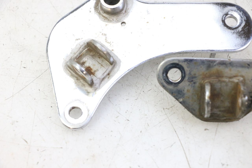 photo de PAR SOPORTE ESTRIBERA DELANTERO HYOSUNG GV AQUILA 125 (2000 - 2004)