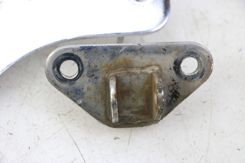 photo de PAR SOPORTE ESTRIBERA DELANTERO HYOSUNG GV AQUILA 125 (2000 - 2004)