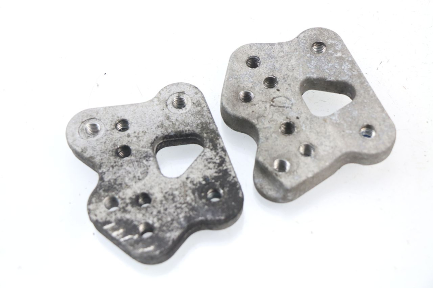 photo de PAR SOPORTE ESTRIBERA DELANTERO SUZUKI GSX-R GSXR 600 (2008 - 2010) - Detalle de la pieza