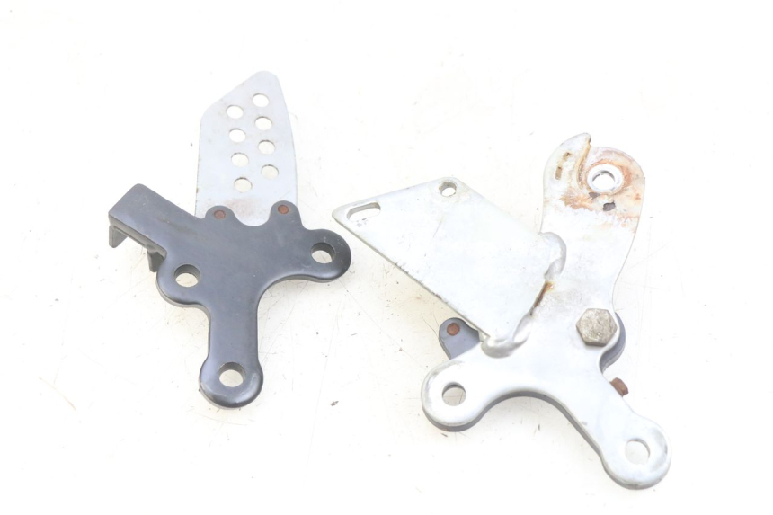 photo de PAR PLATINA DELANTERA DEL PIE YAMASAKI RAPTOR 50 (2013 - 2018)
