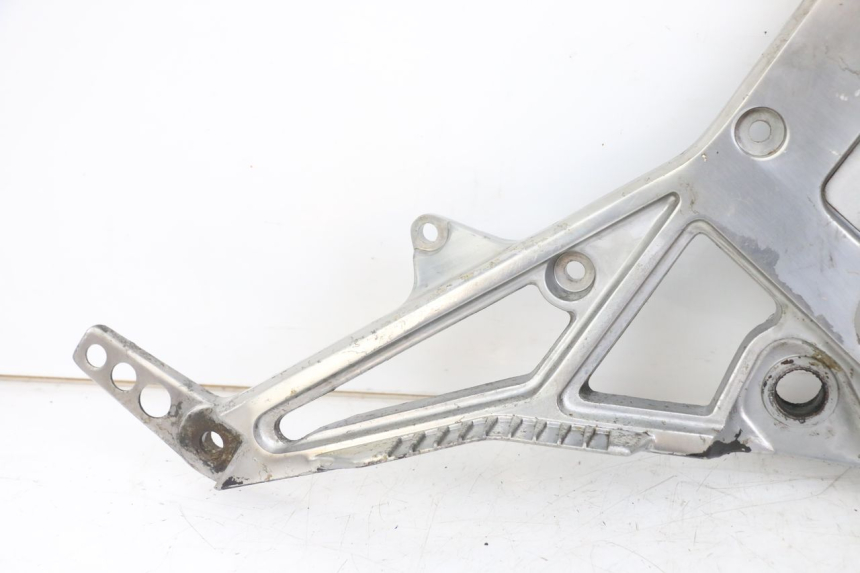 photo de PAR PLATINA DELANTERA DEL PIE YAMAHA FJ 3CX 1200 (1986 - 1996)