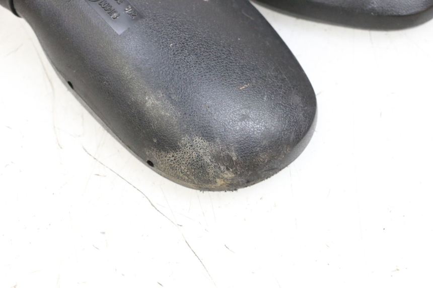 photo de RETROVISORES MBK FLAME X 125 (2007 - 2016) - Detalles de los puntos de fijación