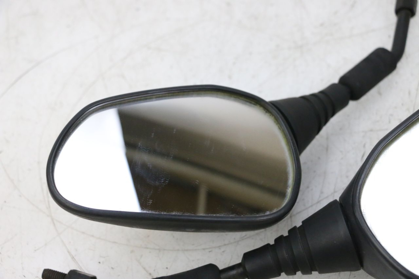 photo de RETROVISORES JM MOTORS SANTANA 50 (2014 - 2023) - Detalle de la pieza