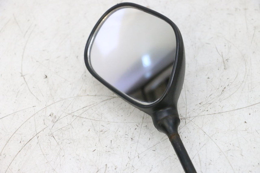 photo de RETROVISORES NECO TEMPO 4T 50 (2022 - 2026) - Zoom sobre los componentes