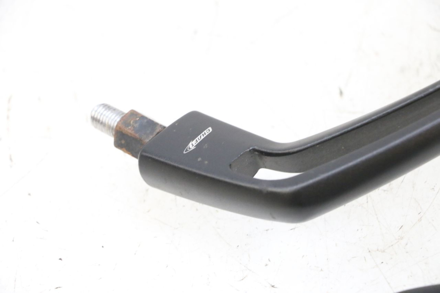 photo de RETROVISORES KAWASAKI ZR 7 750 (1999 - 2001) - Primer plano técnico