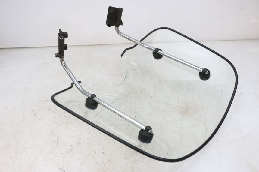 photo de PARABRISAS APRILIA SCARABEO GT 125 (1999 - 2007)